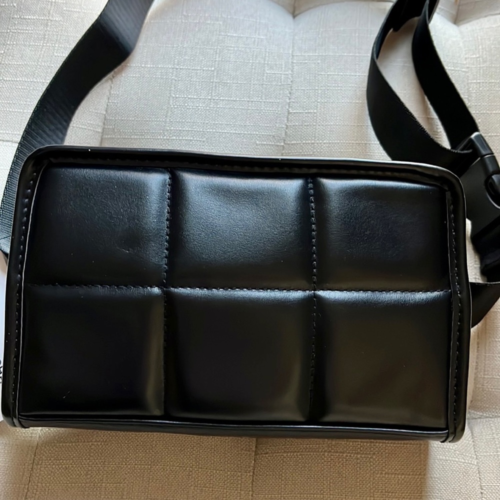 QUILTED BELT BAG
